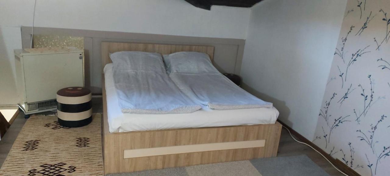 Square Apartment 패레신 외부 사진